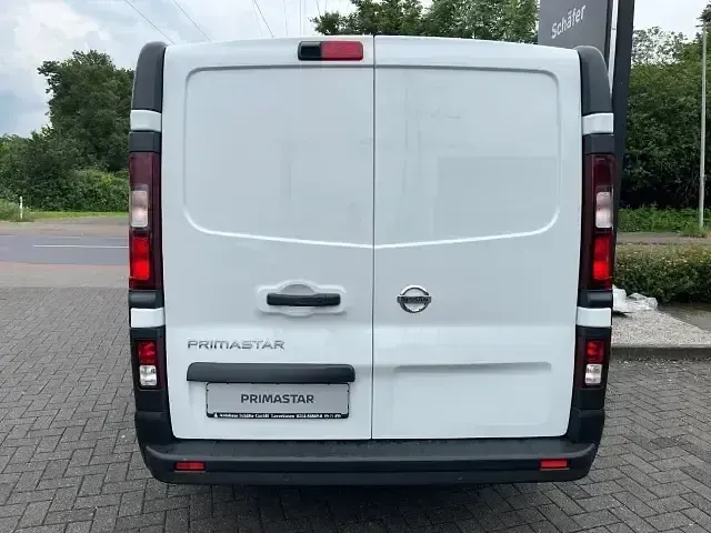 Neu Nissan Primastar N-Connecta 131 PS (96 kW) 2026 Weiss Van / Kleinbus