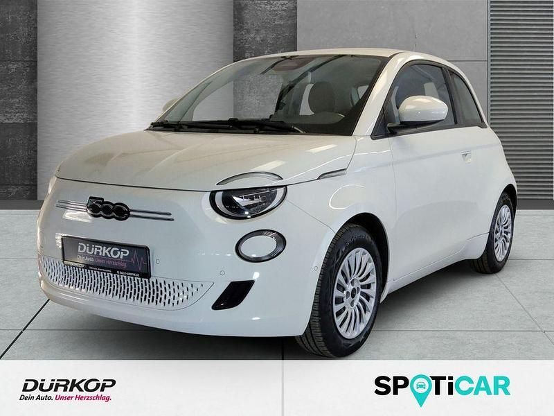 Weiß Gebraucht 2023 Fiat 500e Kleinwagen | 28.690 € - Bild 1/4