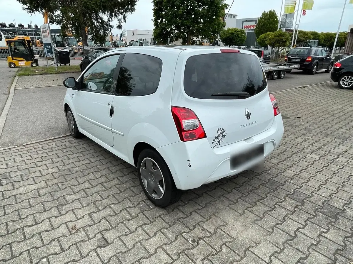 Gebraucht Renault Twingo 76 PS (55 kW) 2008 Silber Kleinwagen