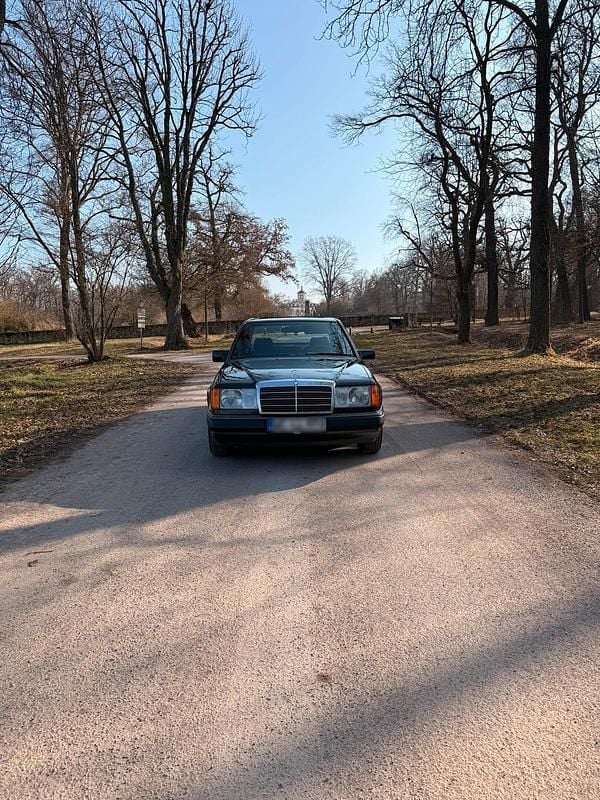 Gebraucht Mercedes E260 160 PS (117 kW) 1990 Limousine