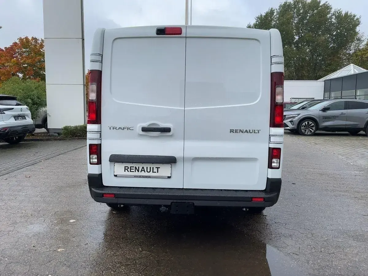 Neu Renault Trafic Komfort 110 PS (80 kW) 2025 Arktisweiß (weiß) Van / Kleinbus