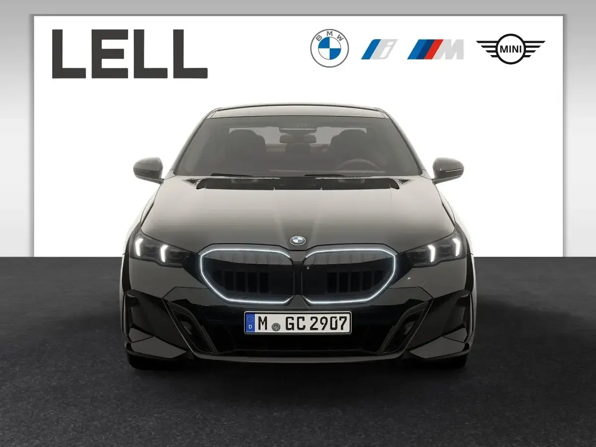 Neu BMW 540 M Sport 303 PS (222 kW) 2026 Schwarz Limousine