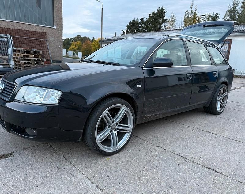 Schwarz Gebraucht 2004 Audi A6 Premium Kombi | 2.400 € (Guter Preis) - Bild 1/4