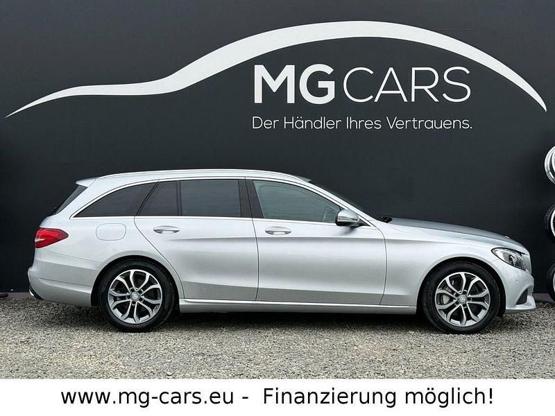 Gebraucht Mercedes C250 211 PS (155 kW) 2015 Silber Limousine
