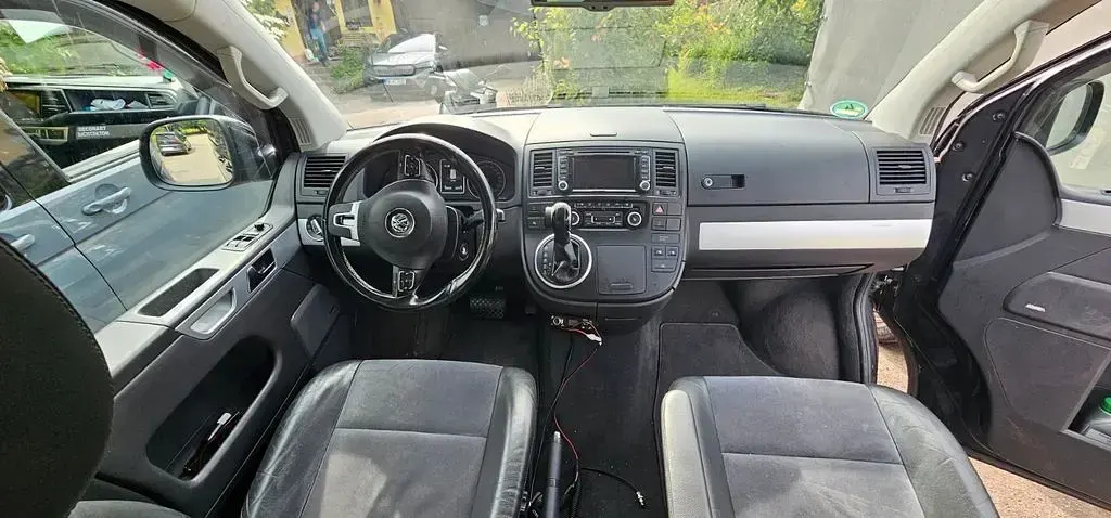 Gebraucht VW Multivan Highline 179 PS (131 kW) 2015 Schwarz Van / Kleinbus