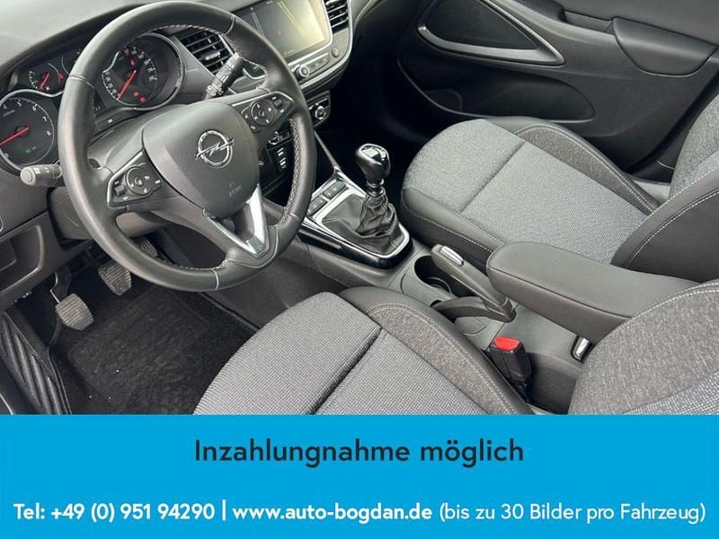 Gebraucht Opel Crossland Elegance 110 PS (80 kW) 2024 Weiß /schwarz SUV