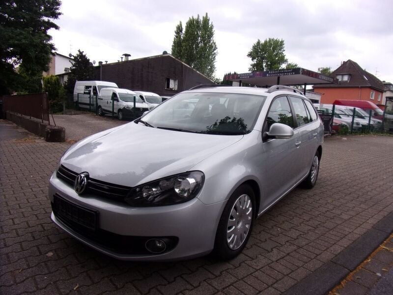 Silber Gebraucht 2012 VW Golf VI Trendline Kombi | 4.950 € (Guter Preis) - Bild 1/4