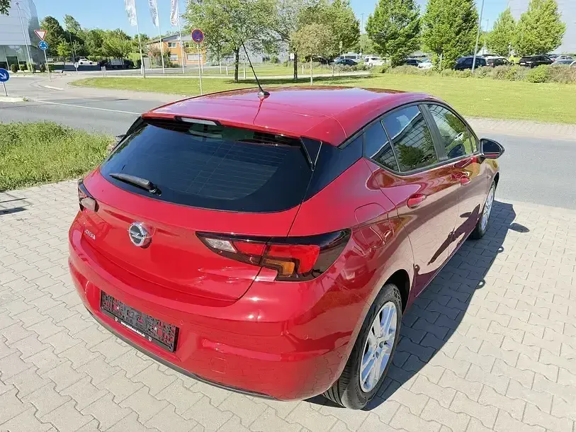 Gebraucht Opel Astra Edition 145 PS (106 kW) 2021 Peperoncino red Limousine