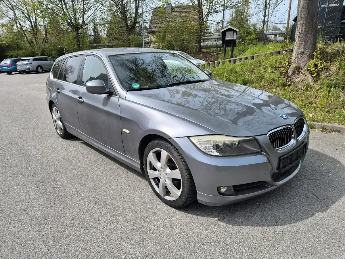 Używany BMW 325 218 KM (160 kW) 2010 Szary Kombi