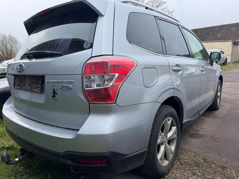 Gebraucht Subaru Forester Exclusive+ 147 PS (108 kW) 2015 Silber SUV