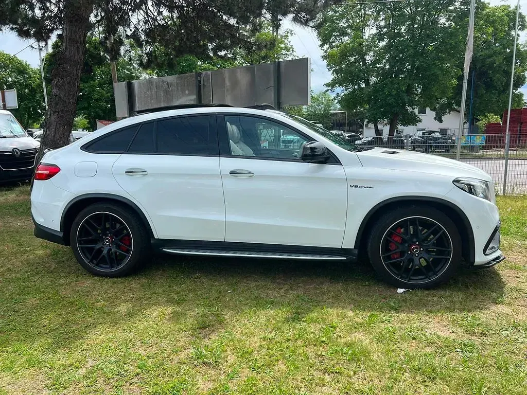 Gebraucht Mercedes GLE63 AMG AMG 585 PS (430 kW) 2016 Weiß Limousine