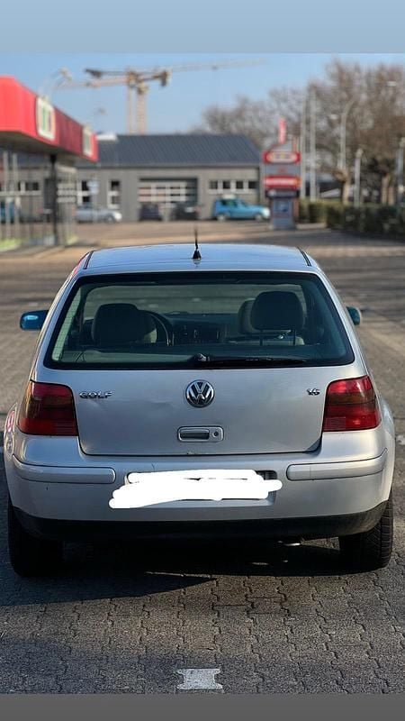 Gebraucht VW Golf 115 PS (84 kW) 1999 Grau Coupé