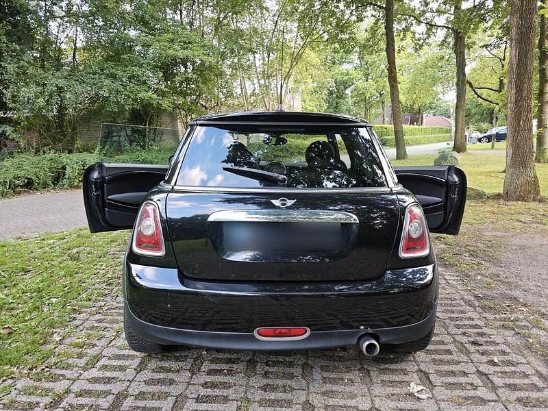 Second-hand Mini Cooper 109 CP (80 kW) 2009 Negru Hatchback