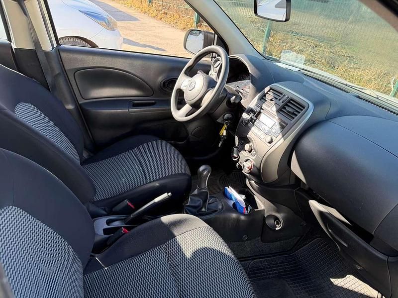 Gebraucht Nissan Micra Visia 80 PS (58 kW) 2015 White pearl (m) Kleinwagen