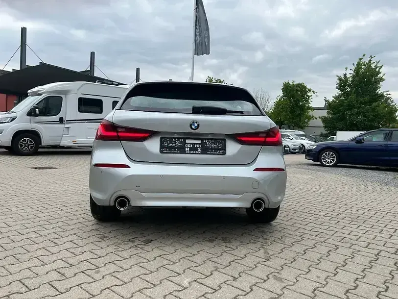 Brugt BMW 118 Advantage 150 HK (110 kW) 2021 Sølv Hatchback