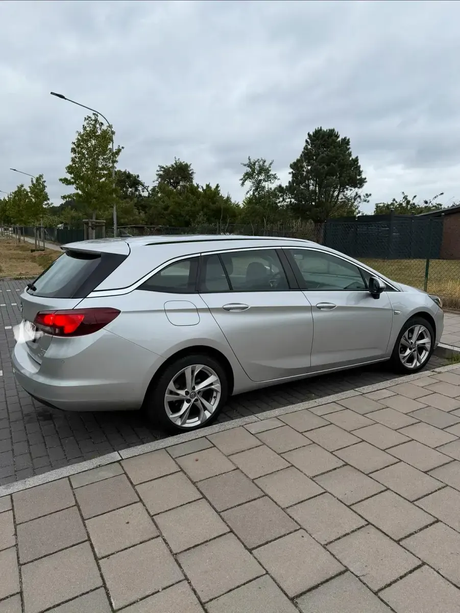 Gebraucht Opel Astra 125 PS (91 kW) 2017 Silber Kombi