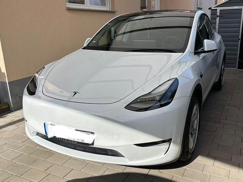 Gebraucht Tesla Model Y 378 kW (514 PS) 2023 Weiß SUV