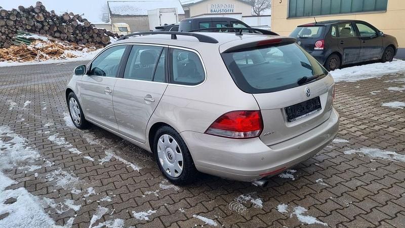 Gebraucht VW Golf VI Comfortline 105 PS (77 kW) 2013 Silber Kleinwagen