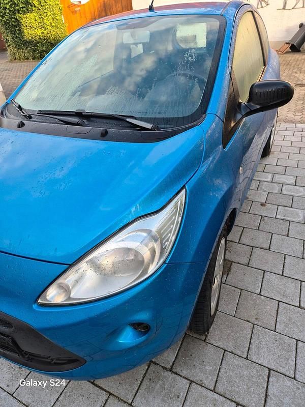 Blau Gebraucht 2012 Ford Ka Kleinwagen | 2.000 € (Guter Preis) - Bild 1/4