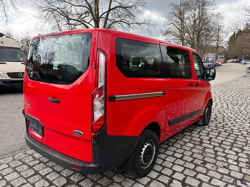 Gebraucht Ford Transit 105 PS (77 kW) 2017 Rot Kombi