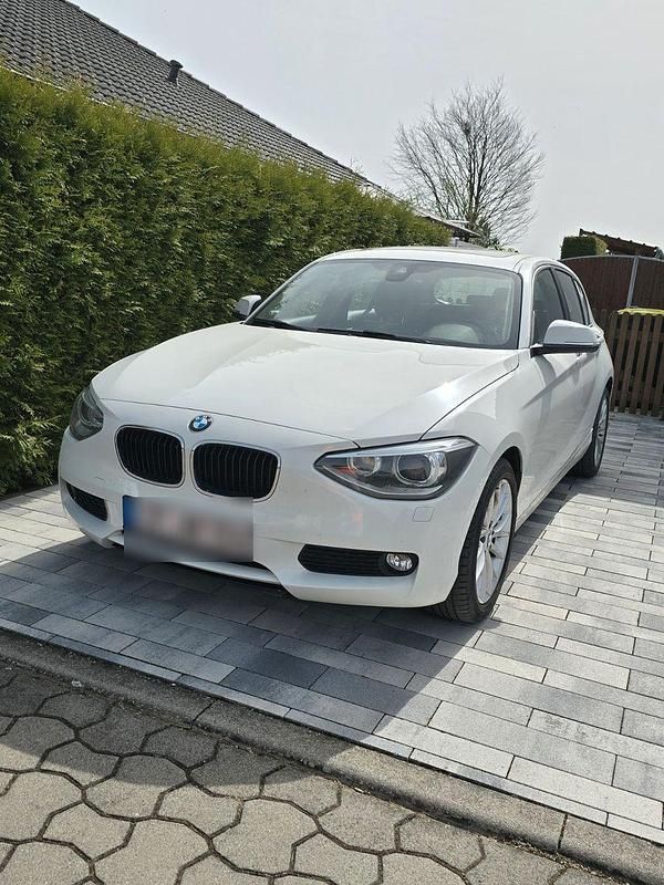 Gebraucht BMW 118 143 PS (105 kW) 2014 Weiß Kleinwagen