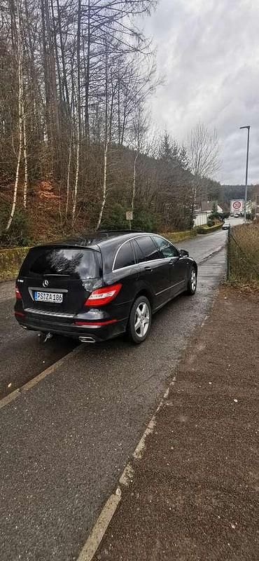 Gebraucht Mercedes R300 190 PS (139 kW) 2012 Van / Kleinbus