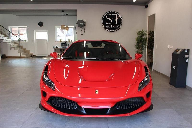 Rot Gebraucht 2022 Ferrari F8 Cabrio | 339.720 € - Bild 1/4