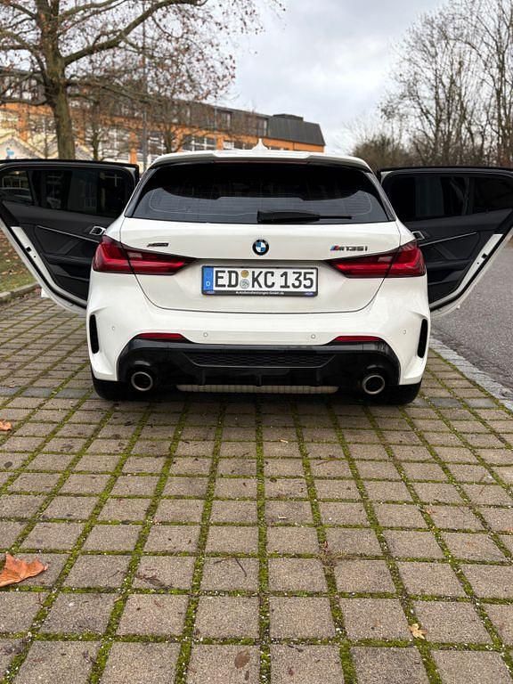 Weiß Gebraucht 2021 BMW M135 Performance Kleinwagen | 30.000 € (Guter Preis) - Bild 1/4