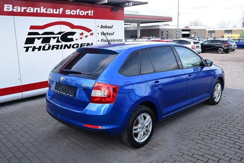 Gebraucht Skoda Rapid Ambition 90 PS (66 kW) 2015 Blau Kleinwagen