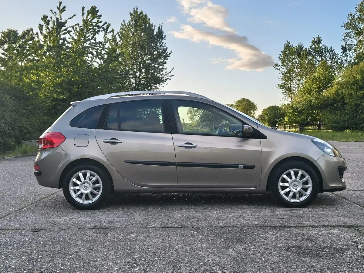 Gebraucht Renault Clio GrandTour Dynamique 111 PS (81 kW) 2008 Gelb Kombi