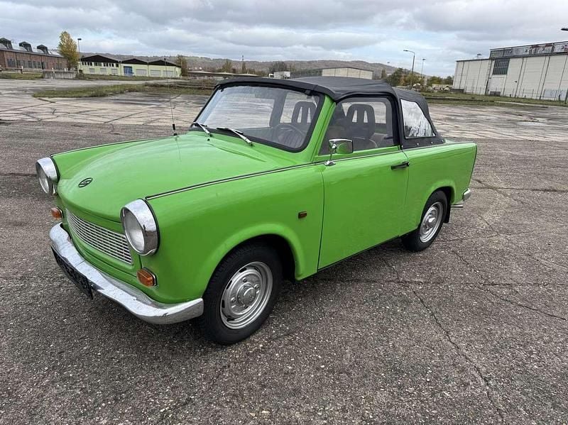 Grün Gebraucht 1989 Trabant 601 Cabrio | 7.998 € - Bild 1/4