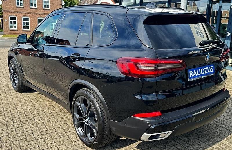 Gebraucht BMW X5 Sport Line 265 PS (194 kW) 2020 Schwarz ii SUV