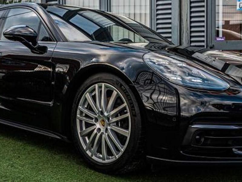 Gebraucht Porsche Panamera 4 330 PS (242 kW) 2018 Tiefschwarz Limousine