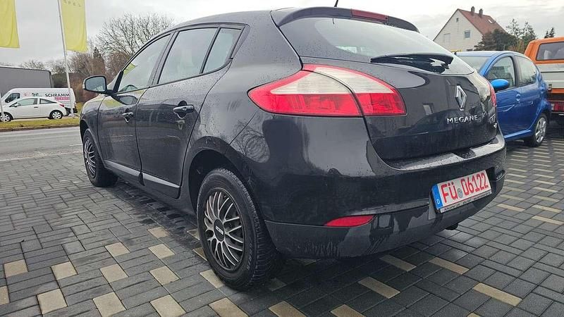 Gebraucht Renault Mégane Expression 90 PS (66 kW) 2010 Schwarz Limousine
