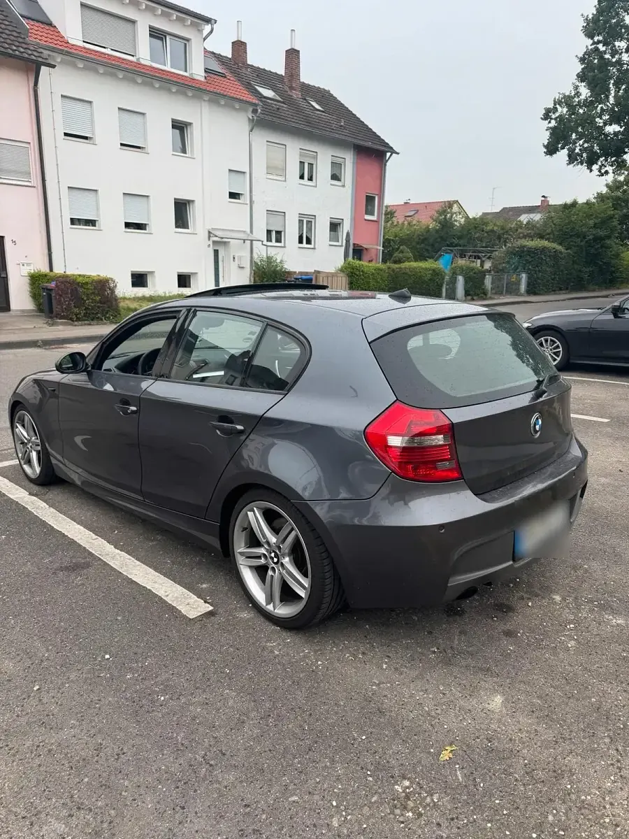 Gebraucht BMW 120 M Sport 177 PS (130 kW) 2008 Grau Kleinwagen