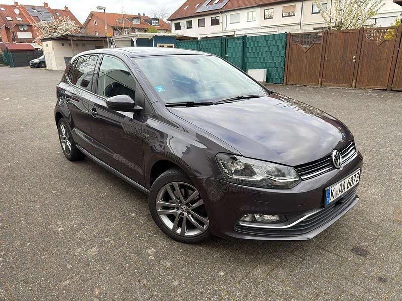 Gebraucht VW Polo LOUNGE 105 PS (77 kW) 2015 Grau Limousine