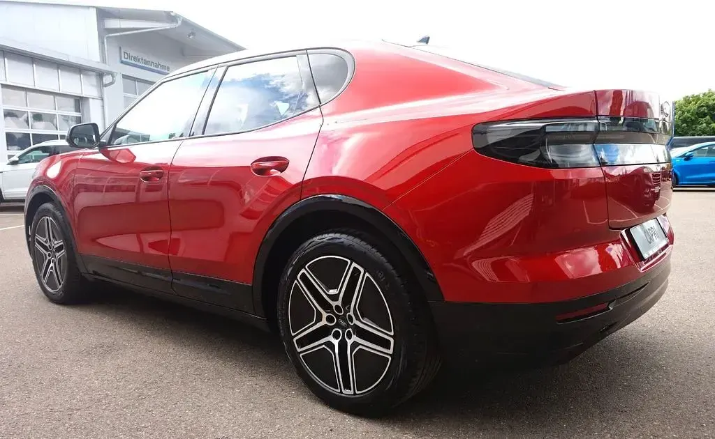 Neu Ford Capri Extended Range 210 kW (286 PS) 2026 Rot SUV