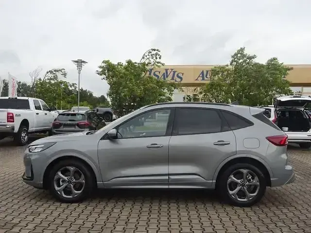Gebraucht Ford Kuga ST-Line 179 PS (131 kW) 2025 Silber SUV