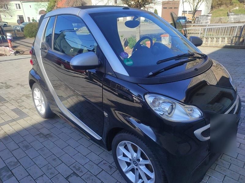 Gebraucht Smart ForTwo Cabrio 70 PS (51 kW) 2013 Schwarz Cabrio