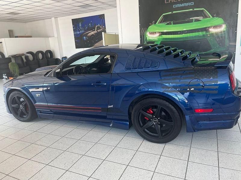 Blau Gebraucht 2006 Ford Mustang GT Coupé | 21.000 € - Bild 1/4