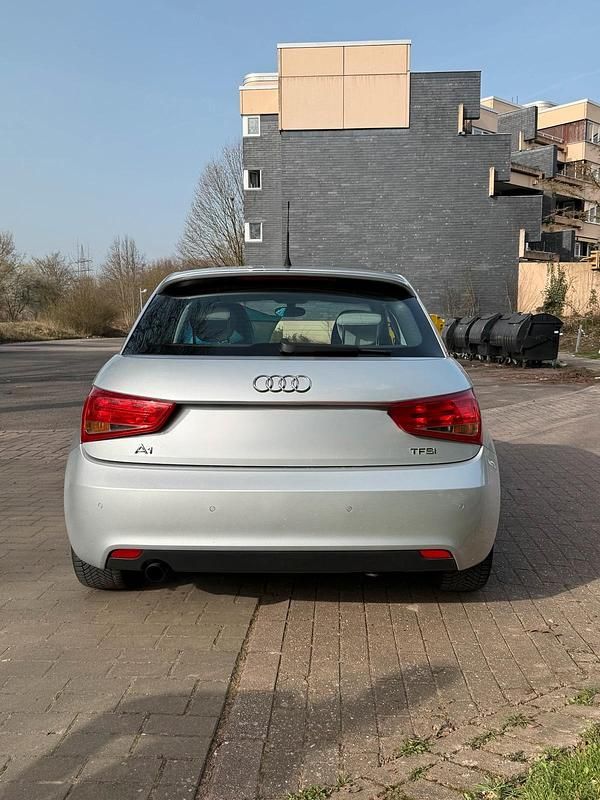 Gebraucht Audi A1 86 PS (63 kW) 2012 Silber Kleinwagen