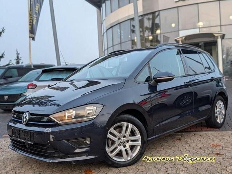 Blau Gebraucht 2015 VW Golf VII Limousine | 8.990 € (Guter Preis) - Bild 1/4