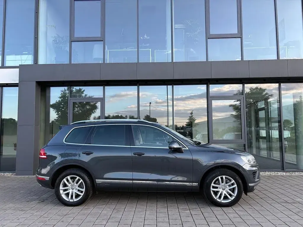 Gebraucht VW Touareg Terrain Tech 262 PS (192 kW) 2016 Grau SUV
