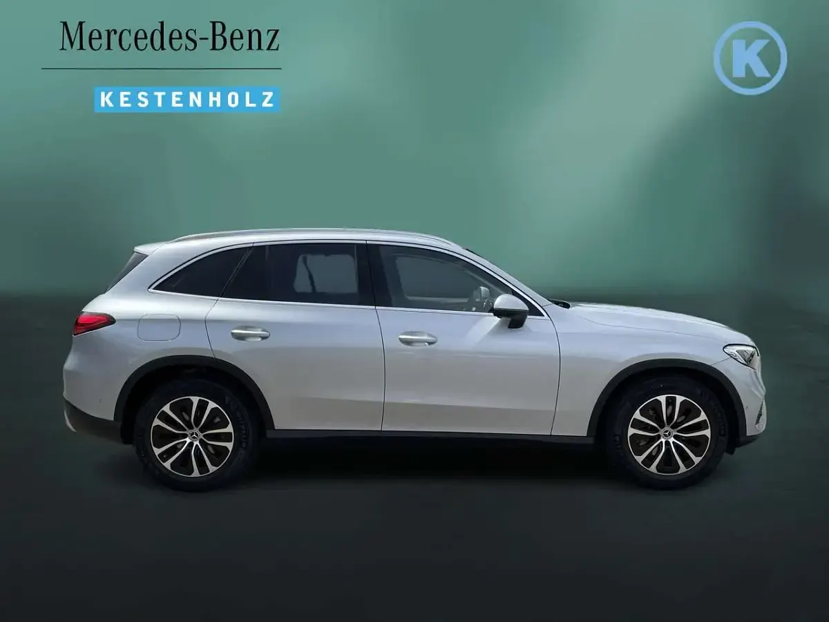 Gebraucht Mercedes GLC220 Avantgarde 197 PS (144 kW) 2025 Hightechsilber SUV