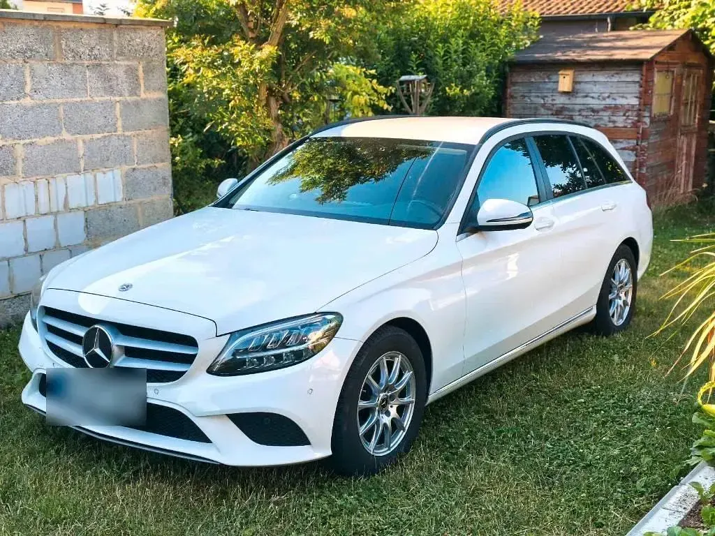 Gebraucht Mercedes C220 143 PS (105 kW) 2021 Weiß Kombi