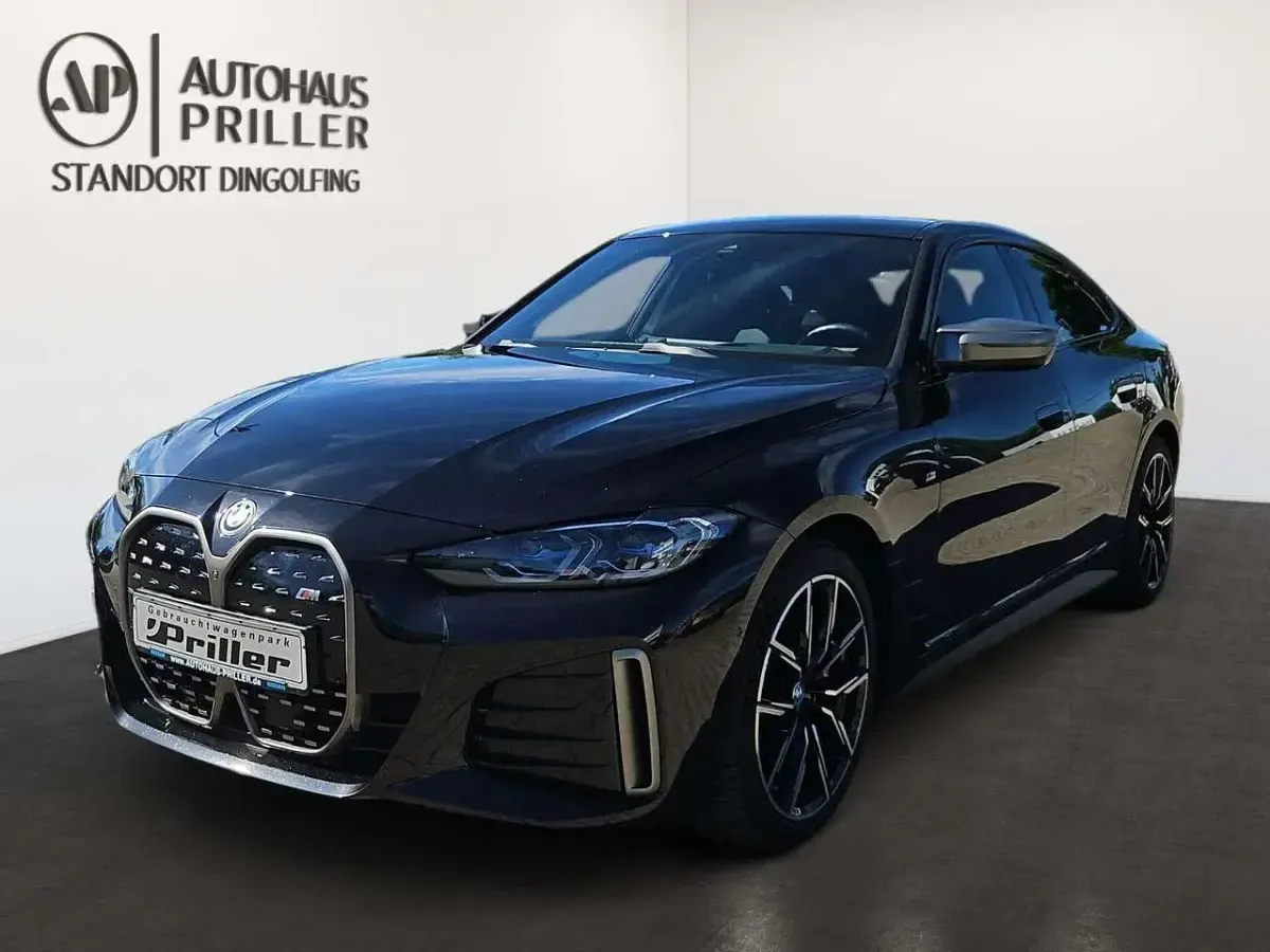 Gebraucht BMW i4 Performance 400 kW (544 PS) 2023 Saphirschwarz Limousine