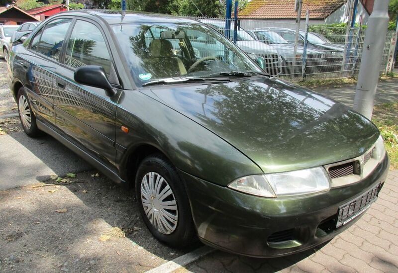 Grün Gebraucht 1997 Mitsubishi Carisma Limousine | 950 € (Guter Preis) - Bild 1/4