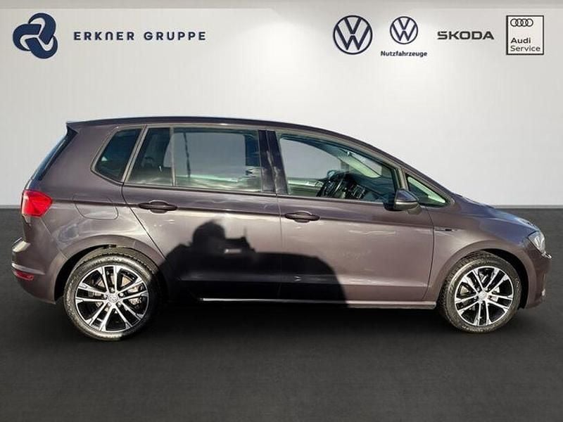 Gebraucht VW Golf Sportsvan LOUNGE 125 PS (91 kW) 2016 Kryptongrau metallic Van / Kleinbus