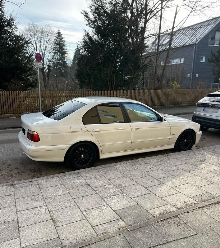 Gebraucht BMW 520 150 PS (110 kW) 2001 Weiß Limousine