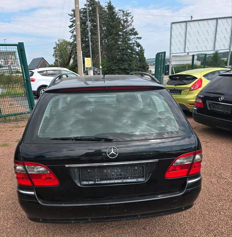Gebraucht Mercedes E280 190 PS (139 kW) 2006 Schwarz Kombi